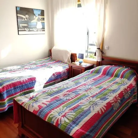 Lägenhet 2 Bedroom Floor In
